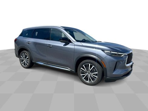 Used 2023 INFINITI QX60 Sensory AWD/4WD image 2