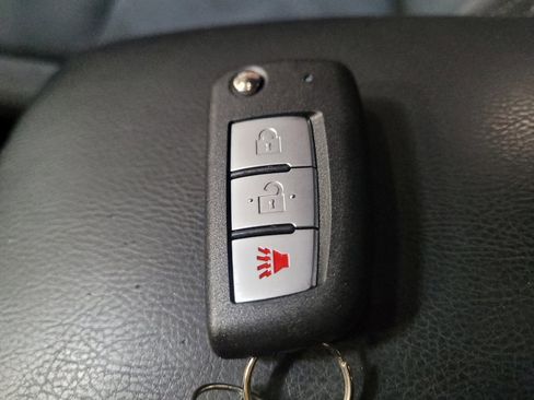 Used 2016 Nissan Rogue S FWD image 32