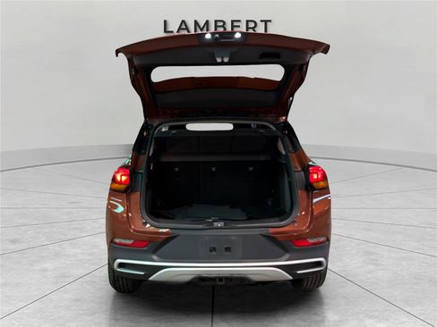 Used 2020 Buick Encore GX Select AWD/4WD image 19