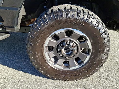 Certified 2024 Ford F350 XLT w/ Black Appearance Package image 8