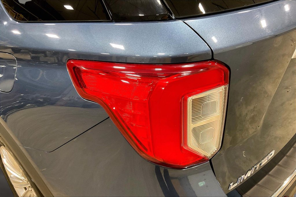 Used 2020 Ford Explorer Limited AWD/4WD image 24