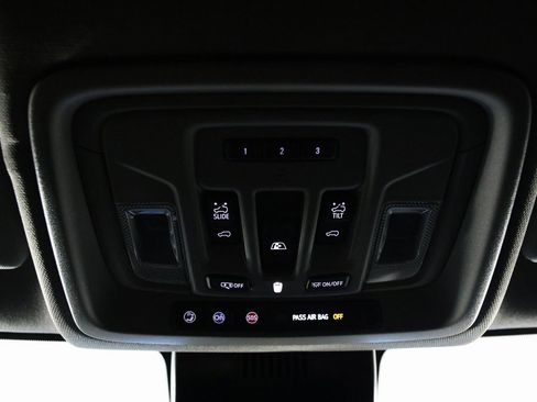 Used 2024 GMC Sierra 2500 Denali w/ Denali Reserve Package image 29