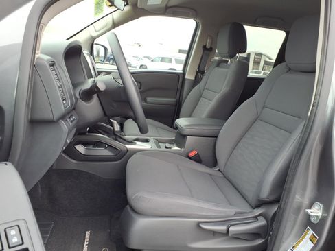 Used 2023 Nissan Frontier S w/ Technology Package image 8