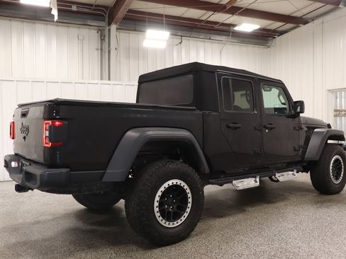 Used 2020 Jeep Gladiator Sport w/ Quick Order Package 24S AWD/4WD image 5