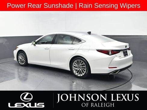 Used 2019 Lexus ES 350 Ultra Luxury w/ Accessory Package FWD image 7