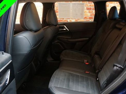 Used 2024 Mitsubishi Outlander SE Black Edition AWD/4WD image 31