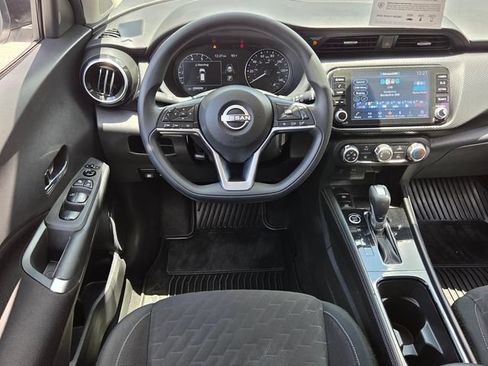 Used 2024 Nissan Kicks SV FWD image 13