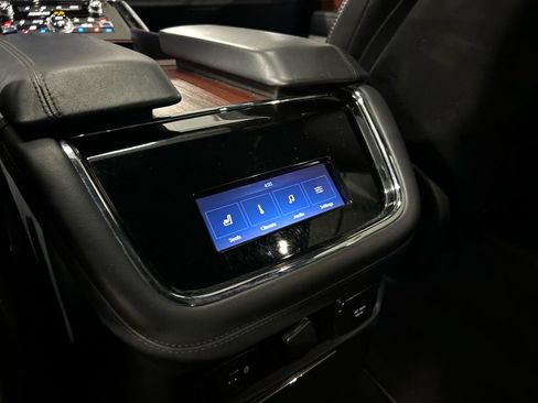 Used 2023 Lincoln Navigator Reserve AWD/4WD image 27