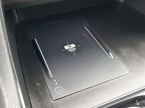 Used 2023 Honda Pilot TrailSport image 28