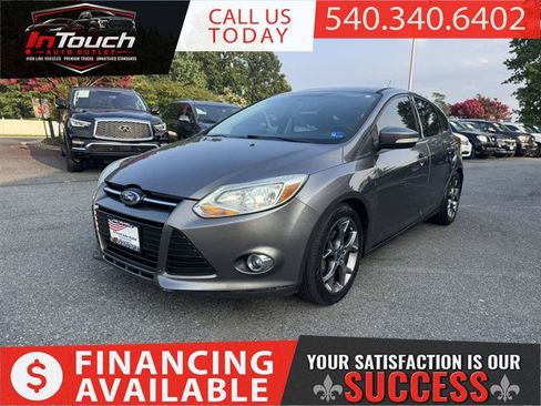 Used 2014 Ford Focus SE w/ Equipment Group 201A FWD image 1