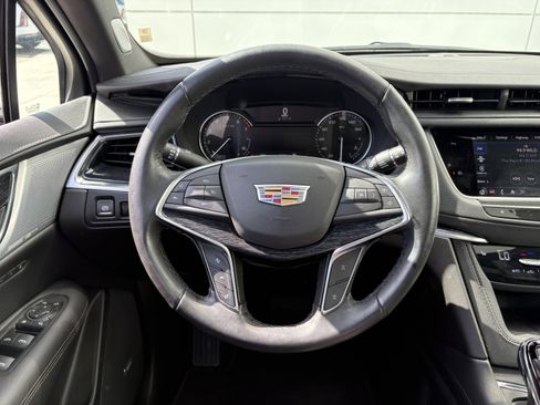 Certified 2023 Cadillac XT5 Premium Luxury AWD/4WD image 16