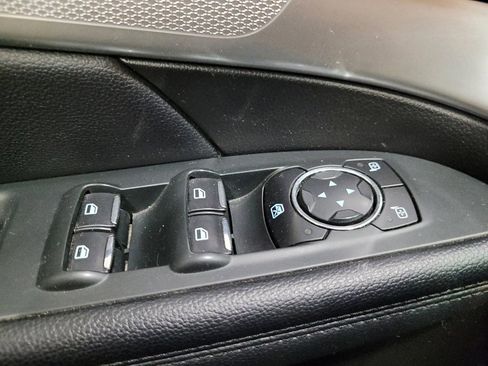 Used 2017 Ford Explorer XLT AWD/4WD image 27