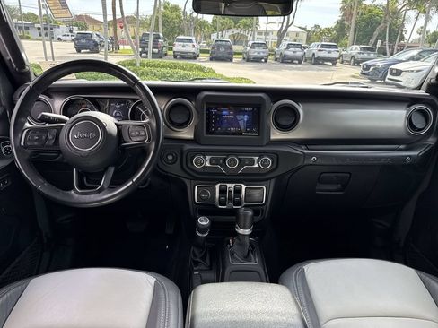 Used 2019 Jeep Wrangler Unlimited Sport S AWD/4WD image 14