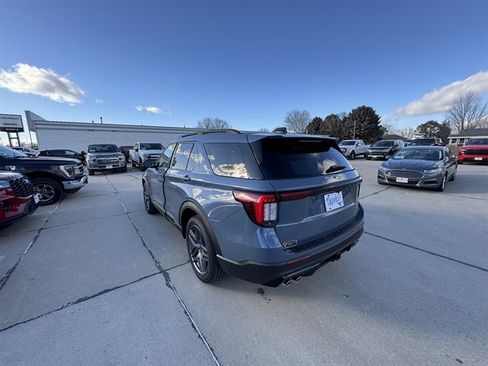 New 2026 Ford Explorer ST w/ Sun And Sound Package image 6