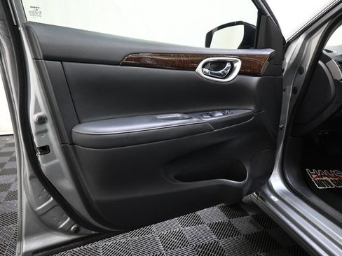 Used 2014 Nissan Sentra SL w/ Premium Package FWD image 22