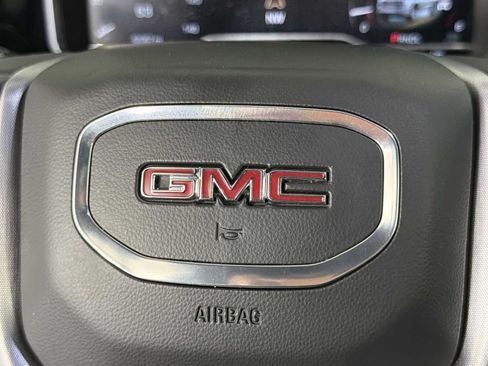 Used 2025 GMC Sierra 1500 SLT AWD/4WD image 22