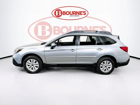 Used 2018 Subaru Outback 2.5i Premium AWD/4WD image 7