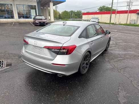Used 2023 Honda Civic Sport image 7