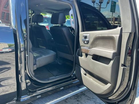 Used 2016 GMC Sierra 1500 Denali w/ Enhanced Driver Alert Package AWD/4WD image 9