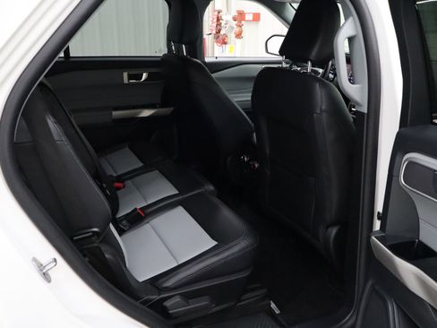 Used 2023 Ford Explorer XLT w/ Equipment Group 202A image 29