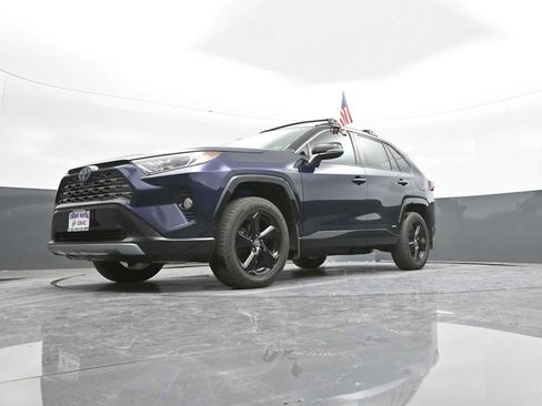 Used 2020 Toyota RAV4 XSE image 38
