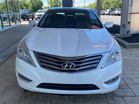 Used 2014 Hyundai Azera Limited w/ Option Group 02 FWD image 2