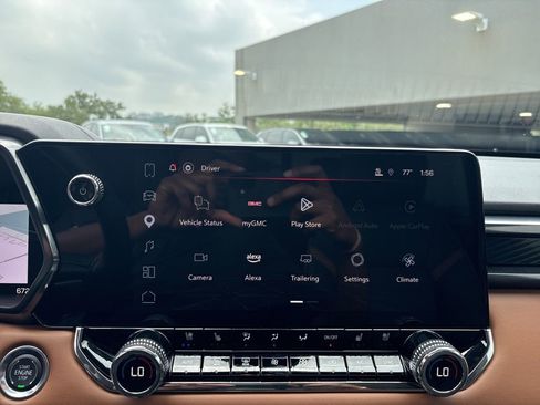 Used 2025 GMC Canyon AT4 w/ Technology Plus Package AWD/4WD image 20