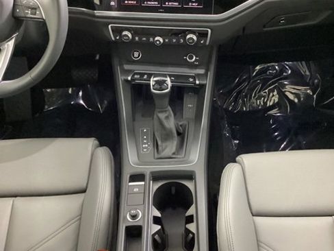 Certified 2025 Audi Q3 2.0T Premium w/ Convenience Package image 22