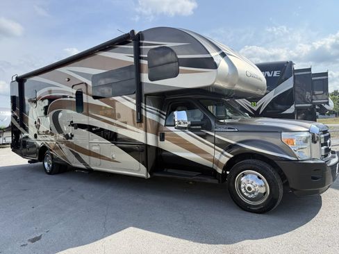 Used 2016 Ford F550 2WD Regular Cab Super Duty image 44