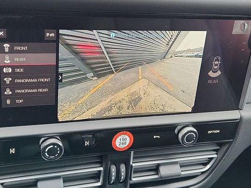 New 2026 Porsche Macan GTS image 21