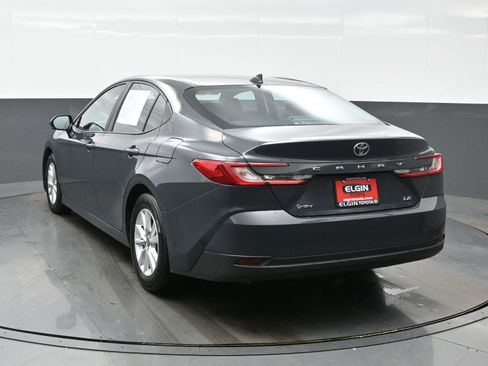 Used 2025 Toyota Camry LE image 4