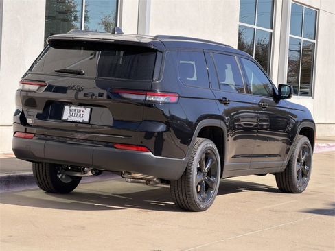 New 2025 Jeep Grand Cherokee L Altitude image 5