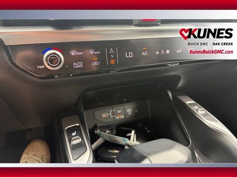 Used 2024 Kia Sorento S AWD/4WD image 19