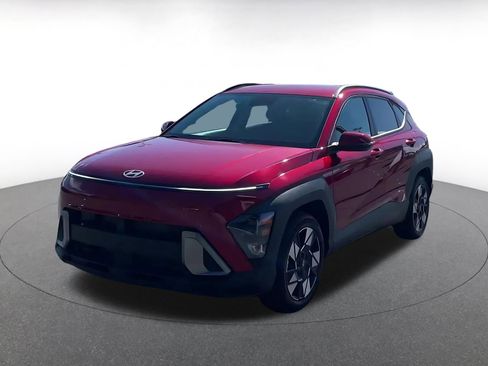 Used 2025 Hyundai Kona SEL image 7