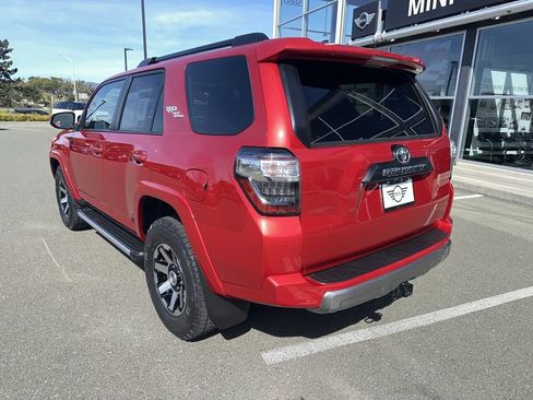 Used 2021 Toyota 4Runner TRD Off-Road Premium w/ Moonroof Package image 3