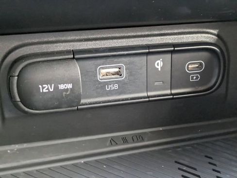 Used 2023 Kia Sportage SX image 19