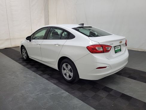 Used 2018 Chevrolet Cruze LS FWD image 3