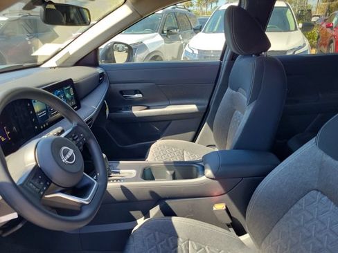 New 2026 Nissan Kicks SV w/ SV Premium Package FWD image 8