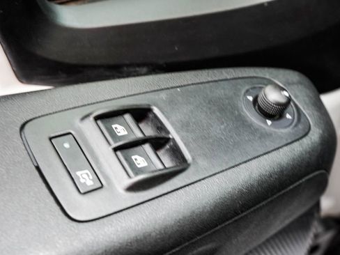 Used 2023 RAM ProMaster 2500 FWD image 37