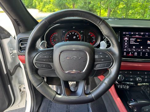 Used 2022 Dodge Durango SRT w/ Premium Interior Group AWD/4WD image 34