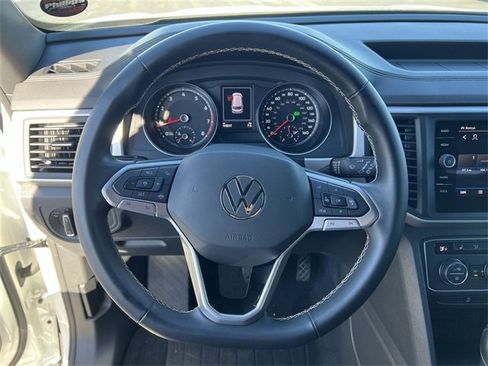 Used 2021 Volkswagen Atlas Cross Sport SE image 11