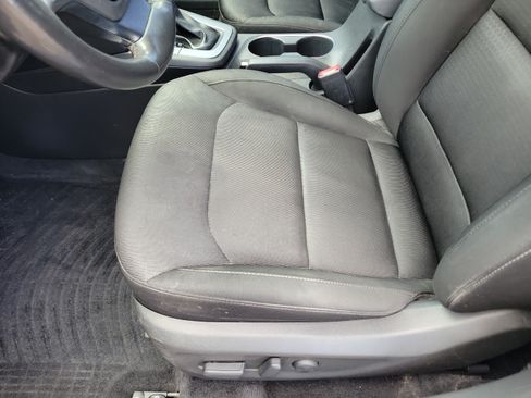 Used 2017 Hyundai Elantra Value Edition FWD image 26