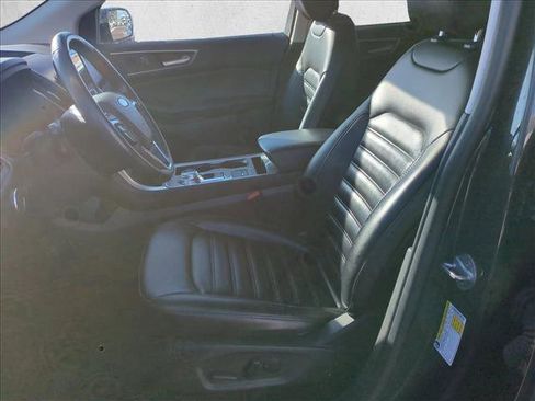 Used 2023 Ford Edge SEL image 16