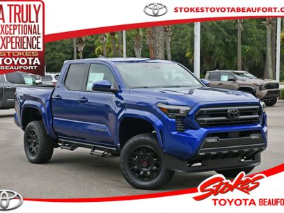 New 2025 Toyota Tacoma SR5