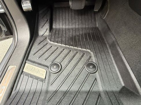 Used 2020 GMC Canyon Denali image 18