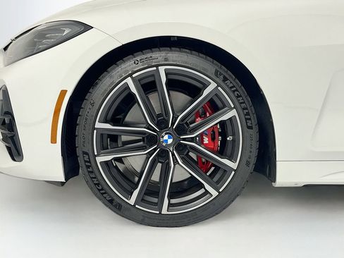 Used 2022 BMW M440i Convertible w/ Premium Package image 22