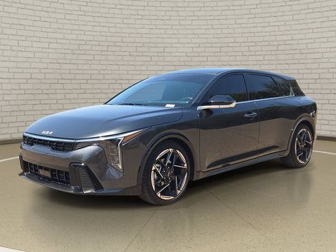 Used 2026 Kia K4 GT-Line FWD image 1