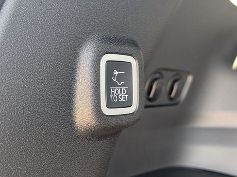 New 2026 Jeep Cherokee Limited AWD/4WD image 13