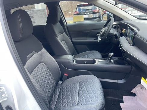 New 2026 Nissan Kicks SV w/ Cold Weather Package image 17