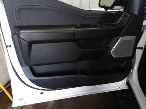Used 2025 Ford F150 Lariat w/ Equipment Group 502A High AWD/4WD image 12